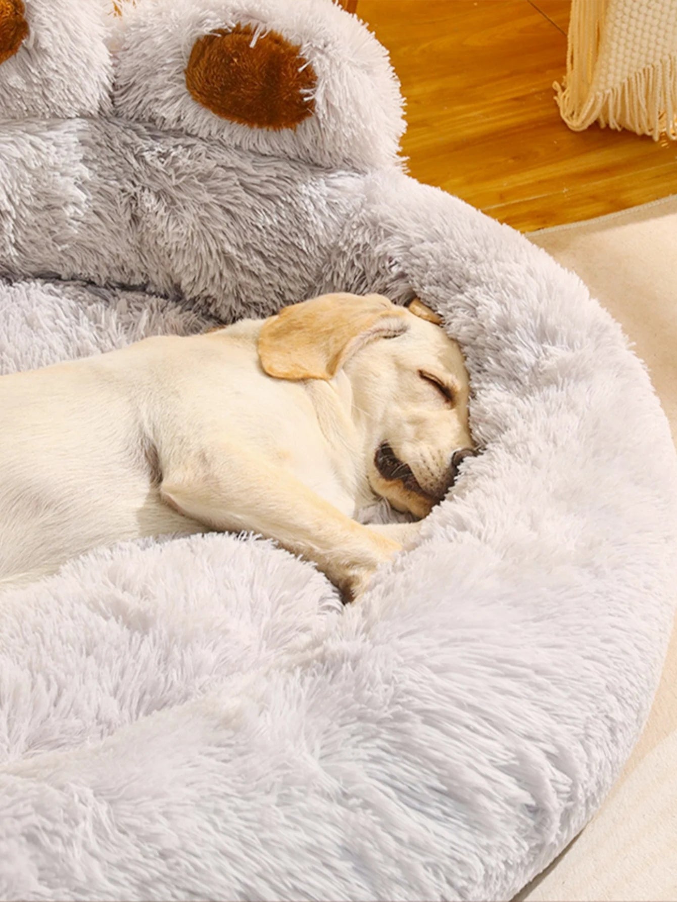 Gentle Paws™ Fluffy Dog & Cat Bed